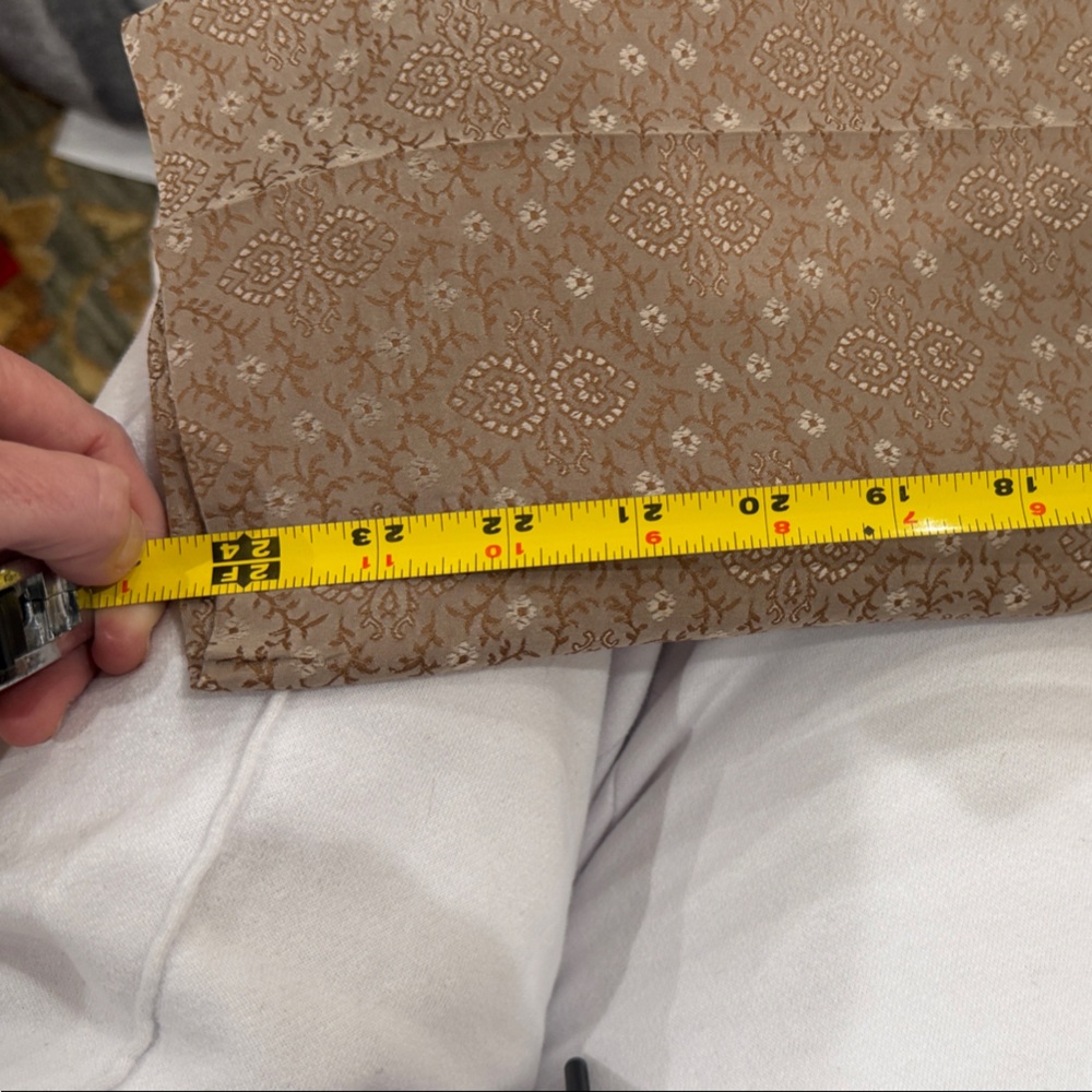 Ann Taylor Medallion Side Zip Ankle Pants twxtured 6P Tan Slit Hem preppy Career - Picture 13 of 14